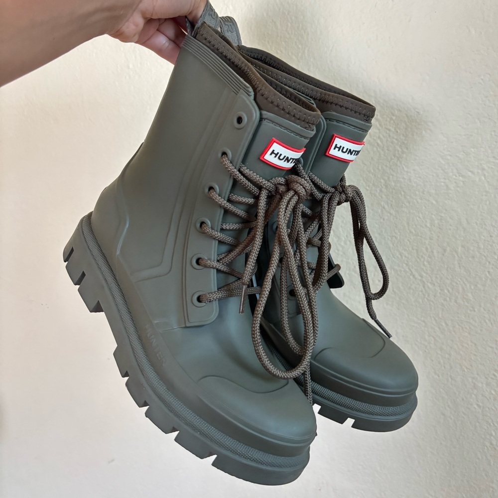 Hunter Women's Diana Waterproof Lace-Up Rain Boots